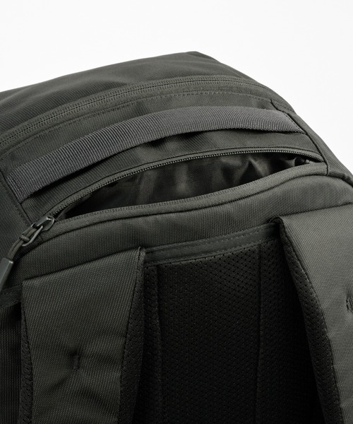 ace.（エース）の「ビジネスリュック シルパック 31L B4サイズ 15.6インチPC 軽量 68883（ビジネスバッグ・メンズ・ネイビー/ブラック・FREE）」の7枚目の写真