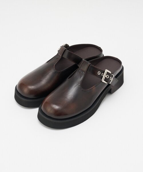 CIAOPANIC(チャオパニック)の「Tストラップレザーサボ(その他シューズ・レディース・ブラック/ブラウン・LARGE/MEDIUM/SMALL)」の2枚目の写真