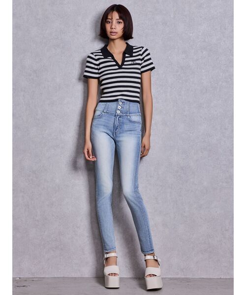 GYDA（ジェイダ）の「ハイウエストボタンBACKカーブクロスGYDA chainスキニーデニムパンツ（デニムパンツ・レディース・インディゴブルー/ライトブルー・MEDIUM/SMALL/X-SMALL）」の4枚目の写真