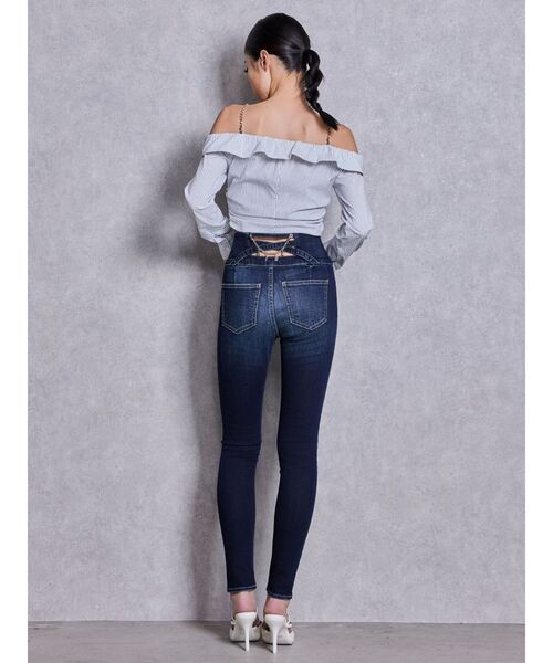GYDA（ジェイダ）の「ハイウエストボタンBACKカーブクロスGYDA chainスキニーデニムパンツ（デニムパンツ・レディース・インディゴブルー/ライトブルー・MEDIUM/SMALL/X-SMALL）」の17枚目の写真