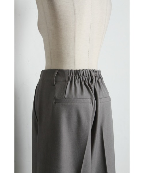 &. NOSTALGIA（アンドドットノスタルジア）の「タックワイドパンツ（セットアップ）（その他パンツ・レディース・ネイビー/グレー・M）」の20枚目の写真