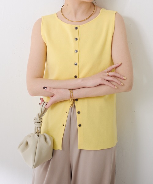 COLLAGE GALLARDAGALANTE（コラージュガリャルダガランテ）の「ドライコットンノースリニット/セットアップ可/アンサンブル可（ニット/セーター・レディース・チャコールグレー/レモンイエロー/ホワイト・FREE）」の11枚目の写真