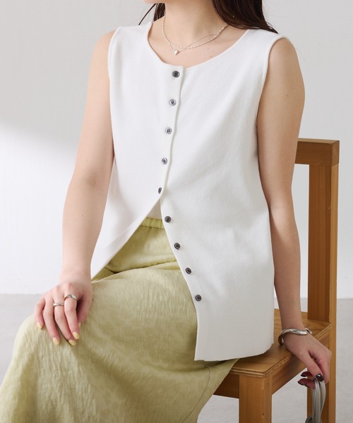 COLLAGE GALLARDAGALANTE（コラージュガリャルダガランテ）の「ドライコットンノースリニット/セットアップ可/アンサンブル可（ニット/セーター・レディース・チャコールグレー/レモンイエロー/ホワイト・FREE）」の14枚目の写真