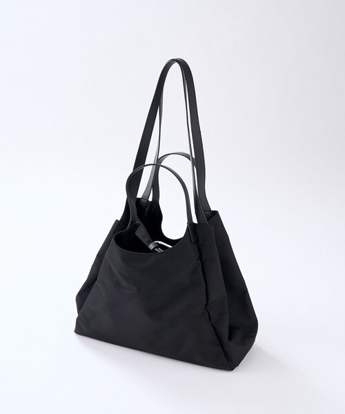 RIVE DROITE(リヴドロワ)の「予約【大容量で実用性抜群】ナイロン2wayトート(トートバッグ・レディース・ブラック/ダークブラウン・FREE)」の9枚目の写真