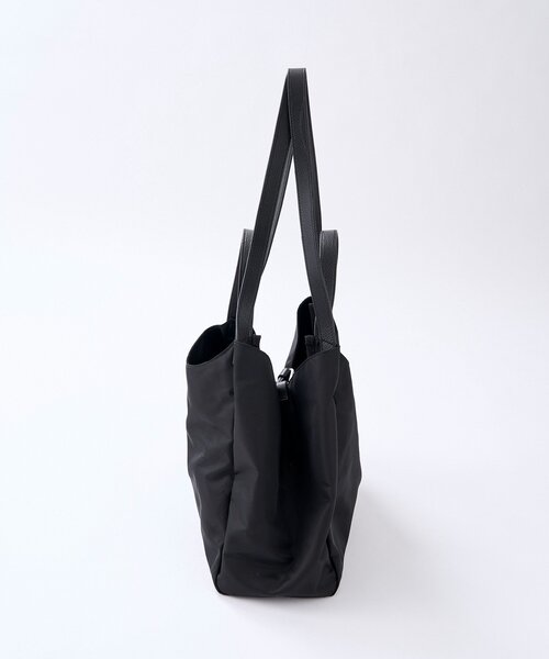 RIVE DROITE(リヴドロワ)の「予約【大容量で実用性抜群】ナイロン2wayトート(トートバッグ・レディース・ブラック/ダークブラウン・FREE)」の10枚目の写真