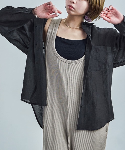 Fashion Letter（ファッションレター）の「オーバーサイズ シアーシャツ（シャツ/ブラウス・レディース・ブラック/サックスブルー/オフホワイト・M/L）」の3枚目の写真