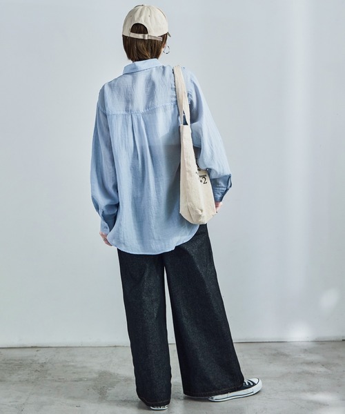 Fashion Letter（ファッションレター）の「オーバーサイズ シアーシャツ（シャツ/ブラウス・レディース・ブラック/サックスブルー/オフホワイト・M/L）」の10枚目の写真