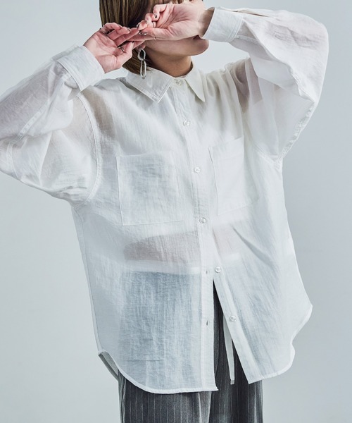 Fashion Letter（ファッションレター）の「オーバーサイズ シアーシャツ（シャツ/ブラウス・レディース・ブラック/サックスブルー/オフホワイト・M/L）」の18枚目の写真