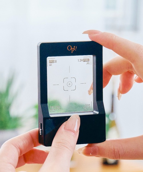 Opt!(オプト)の「〈Opt!/オプト〉インスタントスナップ(カメラ/カメラグッズ・レディース・サンドベージュ/ブラック・ONE SIZE)」の1枚目の写真