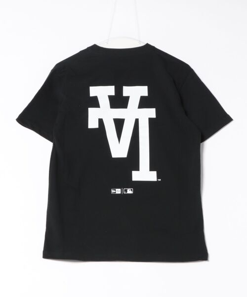 NEW ERA(ニューエラ)の「NEW ERA SS CT TEE UPSIDEDOWN / ニューエラ(Tシャツ/カットソー・レディース・ホワイト/ブラック・MEDIUM/LARGE/X-LARGE/XX-LARGE/SMALL)」の13枚目の写真