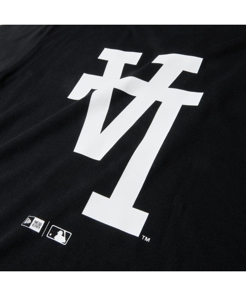NEW ERA(ニューエラ)の「NEW ERA SS CT TEE UPSIDEDOWN / ニューエラ(Tシャツ/カットソー・レディース・ホワイト/ブラック・MEDIUM/LARGE/X-LARGE/XX-LARGE/SMALL)」の12枚目の写真