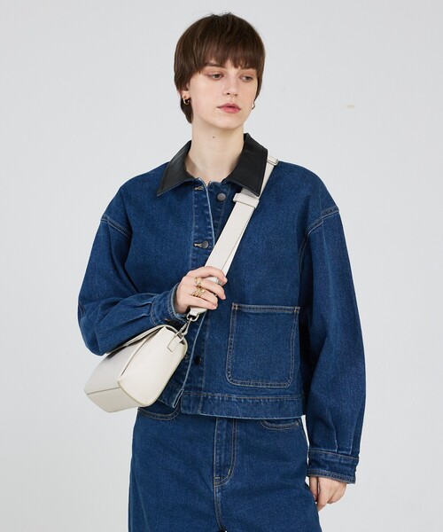 LOWELL things（ロウェル　シングス）の「Stri/レザークロスボディバッグ（ボディバッグ/ウエストポーチ・レディース・ブラック/ライトブルー/アイボリー・フリー）」の5枚目の写真