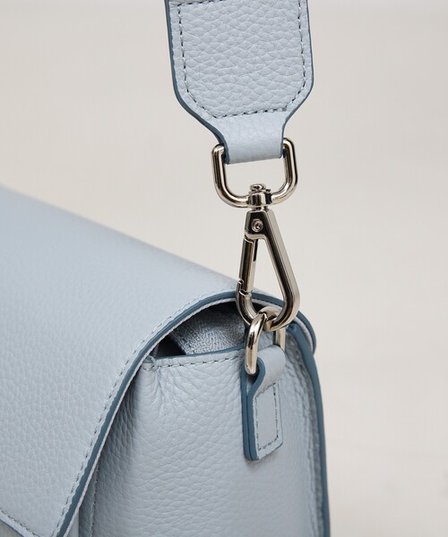 LOWELL things（ロウェル　シングス）の「Stri/レザークロスボディバッグ（ボディバッグ/ウエストポーチ・レディース・ブラック/ライトブルー/アイボリー・フリー）」の20枚目の写真