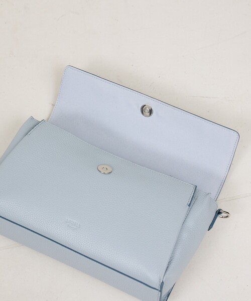 LOWELL things（ロウェル　シングス）の「Stri/レザークロスボディバッグ（ボディバッグ/ウエストポーチ・レディース・ブラック/ライトブルー/アイボリー・フリー）」の21枚目の写真