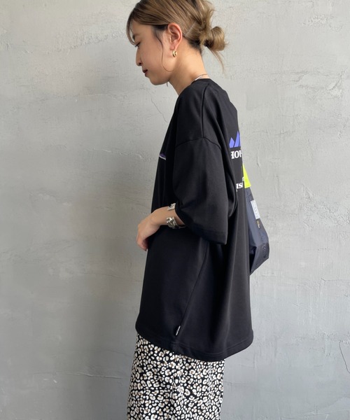 THOUSAND MILE（サウザンドマイル）の「[THOUSAND MILE/サウザンドマイル] ブランドロゴ バックプリント ショートスリーブTシャツ（Tシャツ/カットソー・レディース・ホワイト/グリーン/ブラック・M/L）」の22枚目の写真