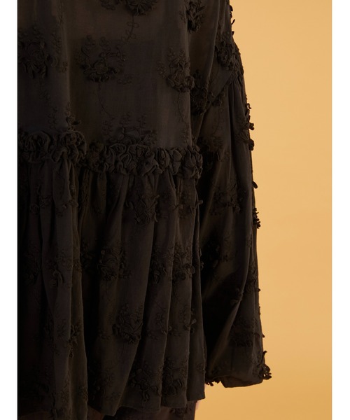 crinkle crinkle crinkle(クリンクルクリンクルクリンクル)の「【crinkle crinkle crinkle】 3D embroidery gather bolero/3Dエンブロイダリーギャザーボレロ(カーディガン/ボレロ・レディース・ブラック/ホワイト・FREE)」の22枚目の写真