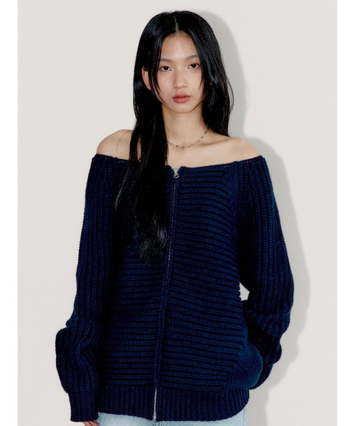 OAFISH(オアフィッシュ)の「OFF SHOULDER KNIT ZIP-UP, NAVY(ニット/セーター・レディース・その他・FREE)」の6枚目の写真