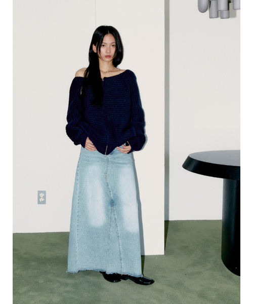 OAFISH(オアフィッシュ)の「OFF SHOULDER KNIT ZIP-UP, NAVY(ニット/セーター・レディース・その他・FREE)」の4枚目の写真