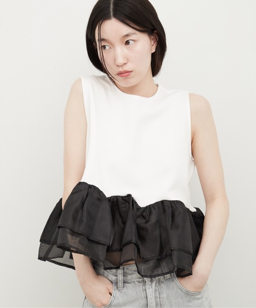 OFROOM(オフルーム)の「Sheer Peplum Sleeveless Top|シアーペプラムスリーブレストップス(Tシャツ/カットソー・レディース・グレー×ホワイト/ブラック/アイボリー/ブラック系/ホワイト系/ホワイト系1/ブラック系1・FREE)」の4枚目の写真