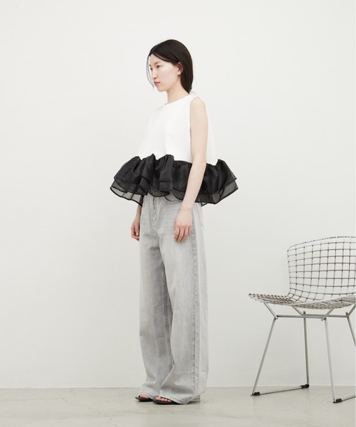 OFROOM(オフルーム)の「Sheer Peplum Sleeveless Top|シアーペプラムスリーブレストップス(Tシャツ/カットソー・レディース・グレー×ホワイト/ブラック/アイボリー/ブラック系/ホワイト系/ホワイト系1/ブラック系1・FREE)」の16枚目の写真