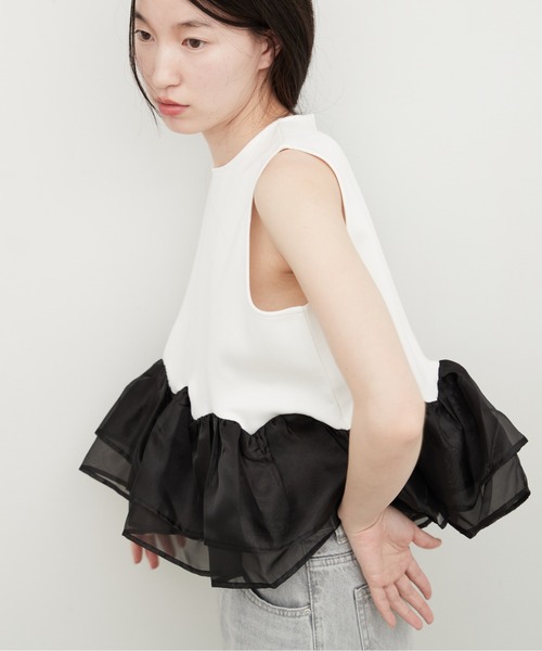OFROOM(オフルーム)の「Sheer Peplum Sleeveless Top|シアーペプラムスリーブレストップス(Tシャツ/カットソー・レディース・グレー×ホワイト/ブラック/アイボリー/ブラック系/ホワイト系/ホワイト系1/ブラック系1・FREE)」の19枚目の写真