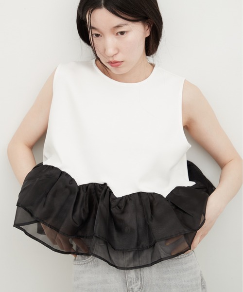 OFROOM(オフルーム)の「Sheer Peplum Sleeveless Top|シアーペプラムスリーブレストップス(Tシャツ/カットソー・レディース・グレー×ホワイト/ブラック/アイボリー/ブラック系/ホワイト系/ホワイト系1/ブラック系1・FREE)」の21枚目の写真