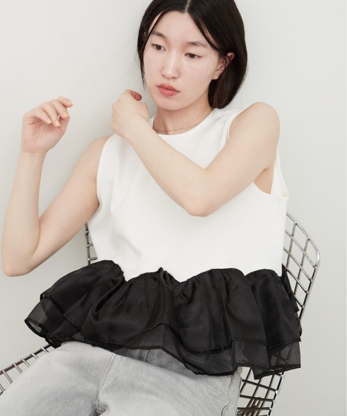 OFROOM(オフルーム)の「Sheer Peplum Sleeveless Top|シアーペプラムスリーブレストップス(Tシャツ/カットソー・レディース・グレー×ホワイト/ブラック/アイボリー/ブラック系/ホワイト系/ホワイト系1/ブラック系1・FREE)」の13枚目の写真