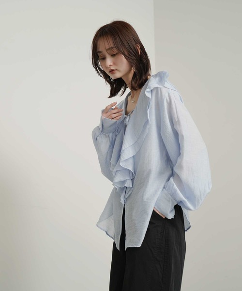Bulue.(ブルー)の「【Bulue.】シアーシャツ ラッフルカラー ブラウス(シャツ/ブラウス・レディース・ピンク/ブラック/オフホワイト/ブルー・FREE)」の7枚目の写真