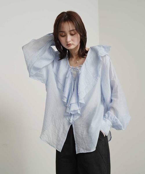 Bulue.(ブルー)の「【Bulue.】シアーシャツ ラッフルカラー ブラウス(シャツ/ブラウス・レディース・ピンク/ブラック/オフホワイト/ブルー・FREE)」の8枚目の写真