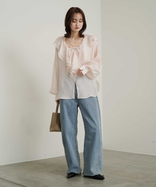 Bulue.(ブルー)の「【Bulue.】シアーシャツ ラッフルカラー ブラウス(シャツ/ブラウス・レディース・ピンク/ブラック/オフホワイト/ブルー・FREE)」の14枚目の写真