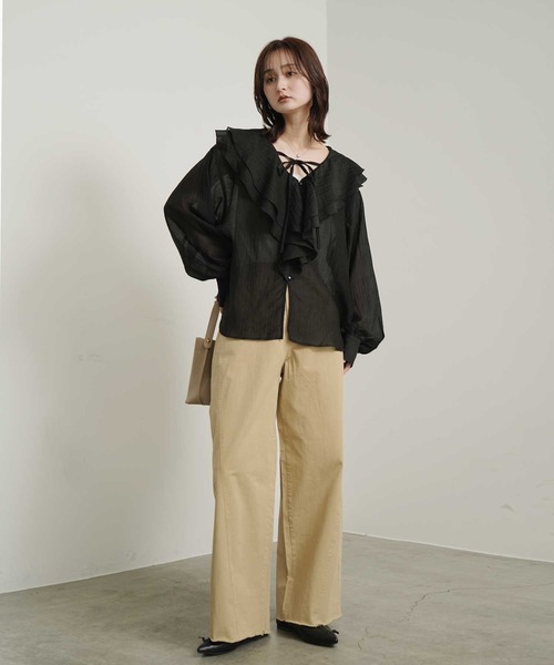 Bulue.(ブルー)の「【Bulue.】シアーシャツ ラッフルカラー ブラウス(シャツ/ブラウス・レディース・ピンク/ブラック/オフホワイト/ブルー・FREE)」の22枚目の写真