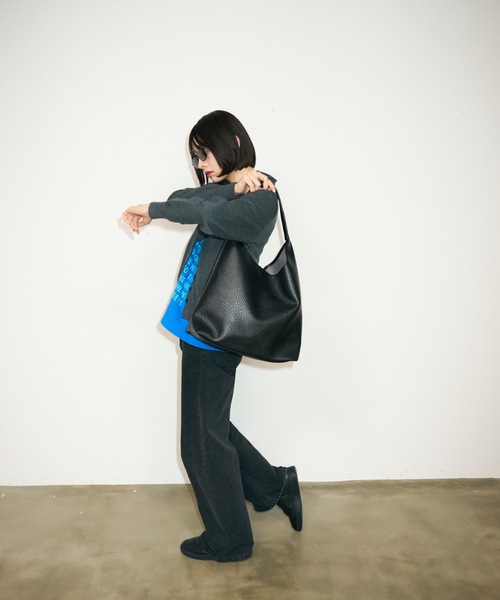TONER(トナー)の「レザートライアングルショルダーバッグ(ショルダーバッグ・レディース・ホワイト/ブラック/レッド/ダークブラウン/ブラウン・FREE)」の9枚目の写真