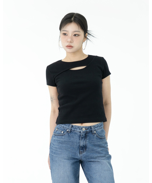 PHOS333(フォースサンサンサン)の「W Slim Fit Slit T-Shirt/Black(Tシャツ/カットソー・レディース・その他・FREE)」の1枚目の写真