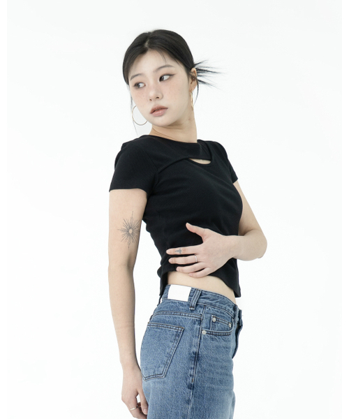 PHOS333(フォースサンサンサン)の「W Slim Fit Slit T-Shirt/Black(Tシャツ/カットソー・レディース・その他・FREE)」の12枚目の写真