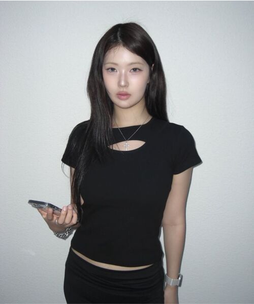 PHOS333(フォースサンサンサン)の「W Slim Fit Slit T-Shirt/Black(Tシャツ/カットソー・レディース・その他・FREE)」の10枚目の写真