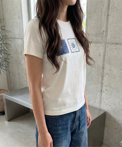 WEGO(ウィゴー)の「ライフモチーフコンパクトTシャツ(Tシャツ/カットソー・レディース・ブラック/ホワイト・LARGE/MEDIUM)」の3枚目の写真