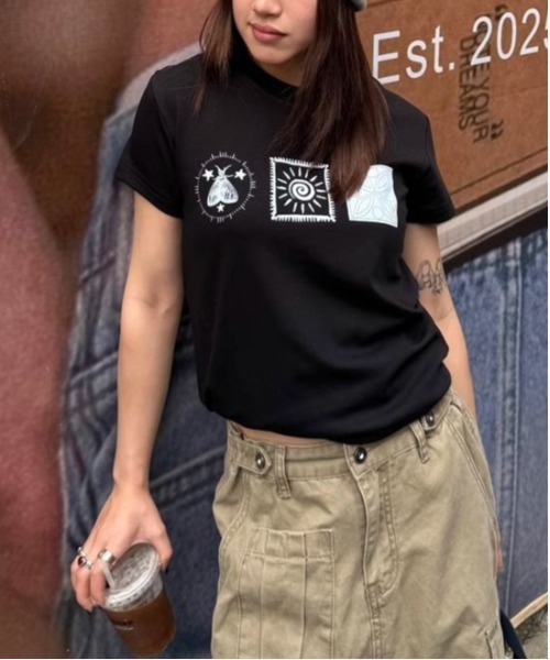 WEGO(ウィゴー)の「ライフモチーフコンパクトTシャツ(Tシャツ/カットソー・レディース・ブラック/ホワイト・LARGE/MEDIUM)」の5枚目の写真