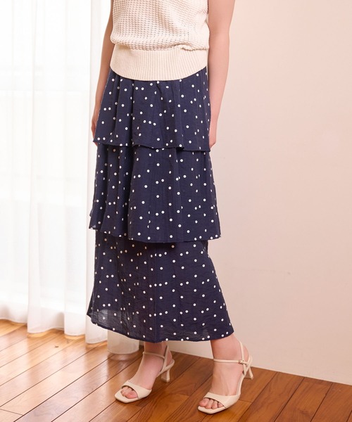 mysty woman(ミスティウーマン)の「ドットティアードスカート 678872(スカート・レディース・ブルー系その他/ホワイト系その他・FREE)」の2枚目の写真