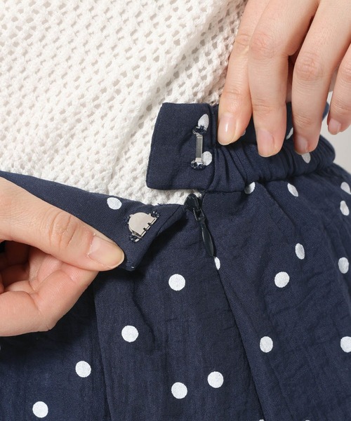 mysty woman(ミスティウーマン)の「ドットティアードスカート 678872(スカート・レディース・ブルー系その他/ホワイト系その他・FREE)」の3枚目の写真