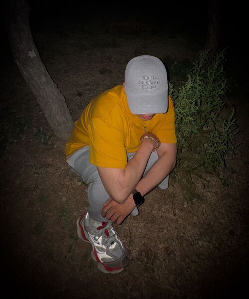 KALAPATTHAR（カラパタール）の「BACK DEER GRAPHIC SHORT-SLEEVED T-SHIRT - YELLOW（Tシャツ/カットソー・メンズ・その他・LARGE/X-LARGE/MEDIUM）」の12枚目の写真