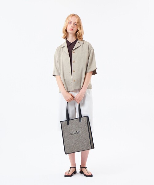 MACKINTOSH PHILOSOPHY(マッキントッシュ フィロソフィー)の「【WEB&一部店舗限定】ドライタッチオックスシャツ(シャツ/ブラウス・レディース・ダークネイビー/ベージュ・36/38)」の4枚目の写真