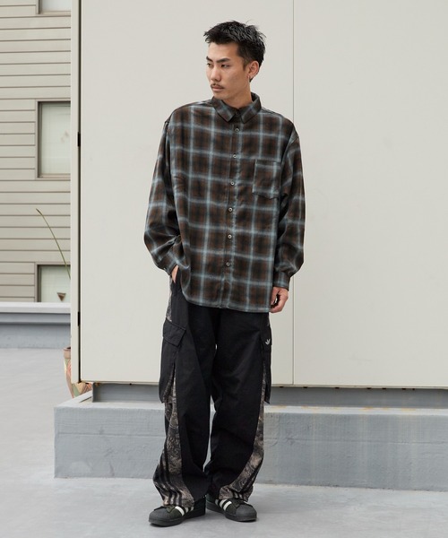 adidas(アディダス)の「adidas/アディダス ADILENIUM シーズン 5 カーゴパンツ サイドライン 異素材 切替 リメイク風 2026年 夏 夏服 秋服(カーゴパンツ・メンズ・ブラック・30inch/32inch/34inch)」の11枚目の写真