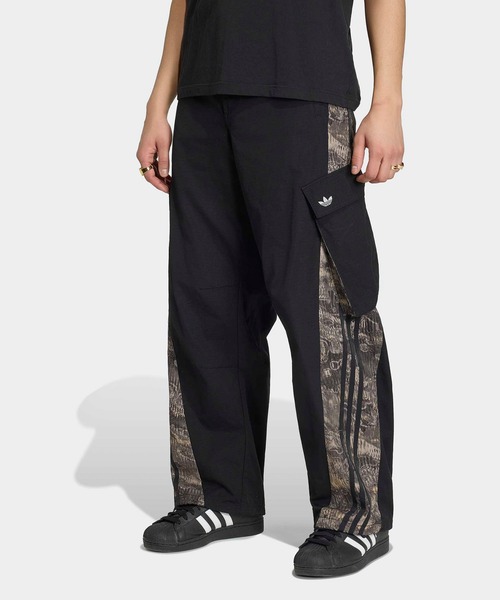 adidas(アディダス)の「adidas/アディダス ADILENIUM シーズン 5 カーゴパンツ サイドライン 異素材 切替 リメイク風 2026年 夏 夏服 秋服(カーゴパンツ・メンズ・ブラック・30inch/32inch/34inch)」の15枚目の写真