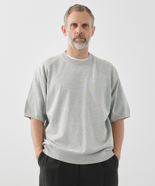 ATON（エイトン）の「【ATON / エイトン】COTTON WASHI KNIT HALF SLEEVE CREWNECK SWEATER（ニット/セーター・メンズ・ダークグレー/グレー・6/4）」の2枚目の写真