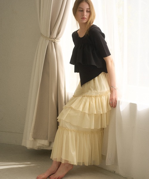 MIELI INVARIANT(ミエリインヴァリアント)の「Lame Tulle Tiered Skirt(スカート・レディース・アイボリー/グレー系その他/ブラック・FREE)」の1枚目の写真