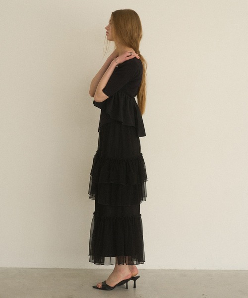 MIELI INVARIANT(ミエリインヴァリアント)の「Lame Tulle Tiered Skirt(スカート・レディース・アイボリー/グレー系その他/ブラック・FREE)」の13枚目の写真