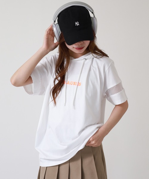 atONE(アットワン)の「ロゴ刺繍袖メッシュ半袖パーカー(パーカー・レディース・ブラック/オフホワイト・M)」の5枚目の写真