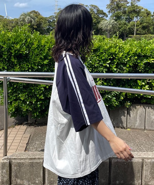 CRB（シーアールビー）の「袖ラインラグラン配色ビッグTシャツ（Tシャツ/カットソー・レディース・チャコール/ネイビー/オフホワイト/グレー・F）」の16枚目の写真