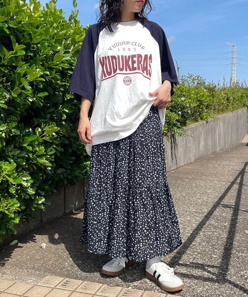 CRB（シーアールビー）の「袖ラインラグラン配色ビッグTシャツ（Tシャツ/カットソー・レディース・チャコール/ネイビー/オフホワイト/グレー・F）」の6枚目の写真