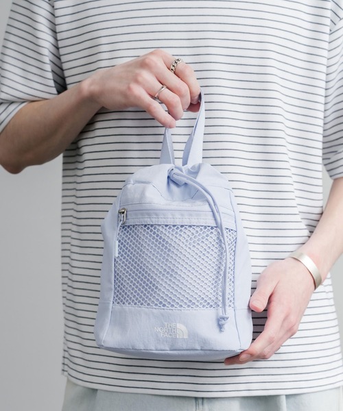THE NORTH FACE(ザノースフェイス)の「日本未展開モデル THE NORTH FACE ザ・ノースフェイス WHITE LABEL ホワイトレーベル LINDEN MESH BUCKET BAG MINI 2WAYバケットショルダーバッグ/ハンドバッグ(ショルダーバッグ・メンズ・クリーム/ライトピンク/ブラック/ライトブルー・FREE)」の3枚目の写真
